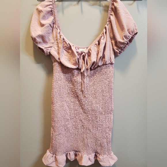 Love Tree Mauve Puff Sleeve, Ruched and Smocked Bodycon Dress, L - Picture 1 of 7